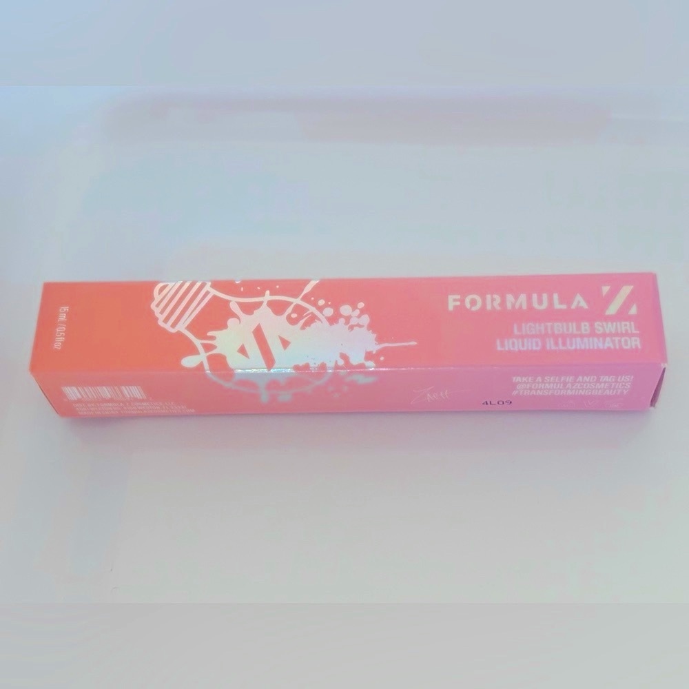 Lightbulb Liquid Illuminator - Peach